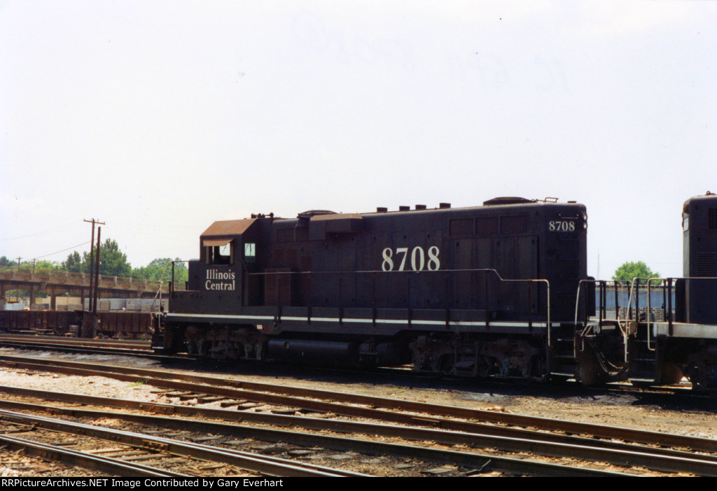 IC GP11 #8708 - Illinois Central